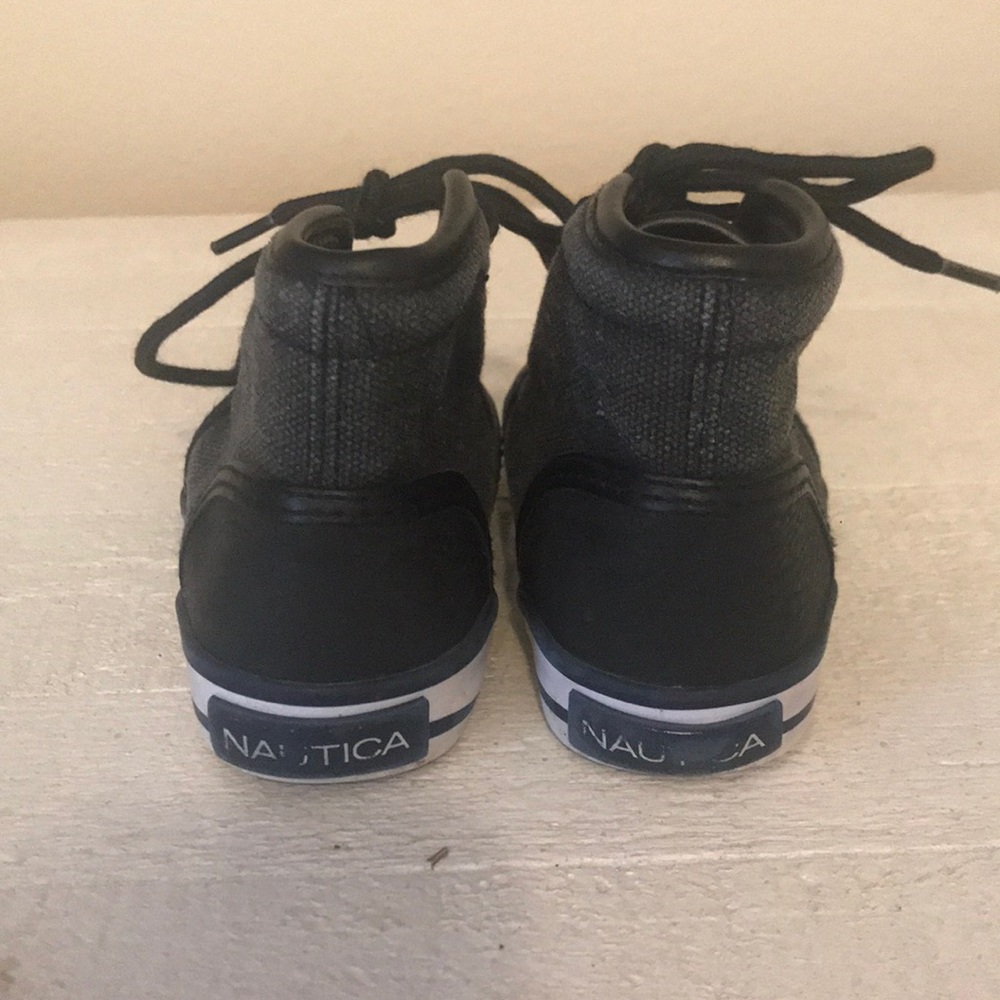 Nautica Toddler Lace Up Sneaker Size 6 - Picture 3 of 5
